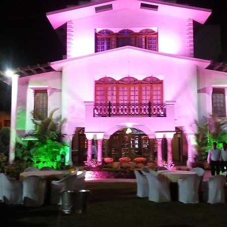 Celebration Hotel And Resort Rewa Kültér fotó